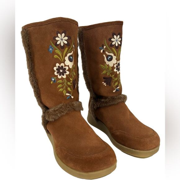 REPORT Leather Upper Faux Fur lined Boho Style Embroidery Boots Women's size 6.5 - Picture 1 of 9